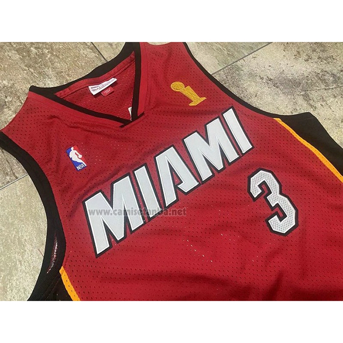 Camiseta Miami Heat Dwyane Wade #3 Mitchell & Ness 2005-06 Autentico Rojo
